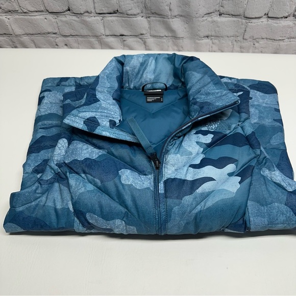 The North Face Womens Alpz 2.0 Blue Camo Mallard Down Puffer Vest 550 Sz small - Picture 12 of 12